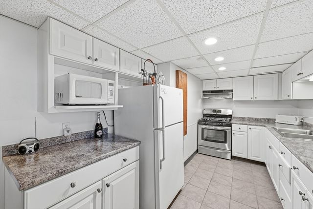 193 Meadow Street, Agawam, MA 01001