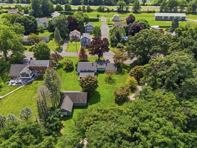 193 Meadow Street, Agawam, MA 01001