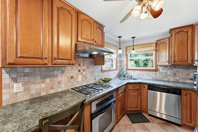 193 Meadow Street, Agawam, MA 01001