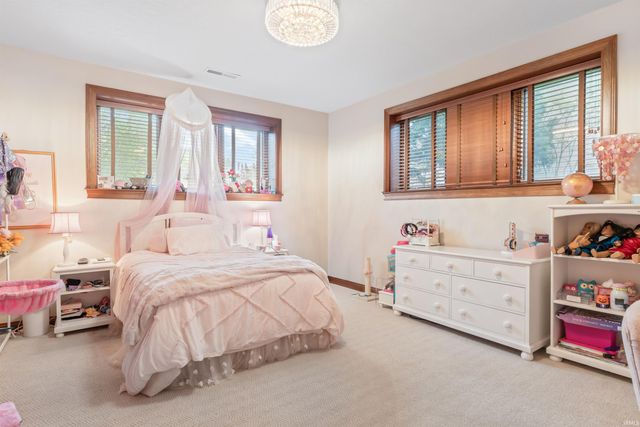 2228 Ladue Lane, Fort Wayne, IN 46804