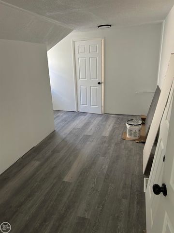 3677 Theodore Street, Detroit, MI 48211