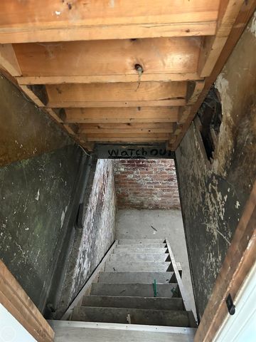 3677 Theodore Street, Detroit, MI 48211