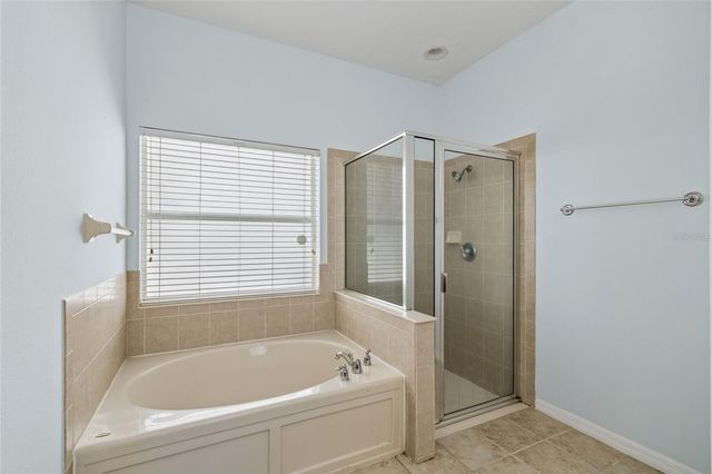 8840 CAMERON CREST DRIVE, Tampa, FL 33626