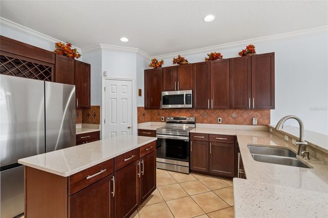 8840 CAMERON CREST DRIVE, Tampa, FL 33626