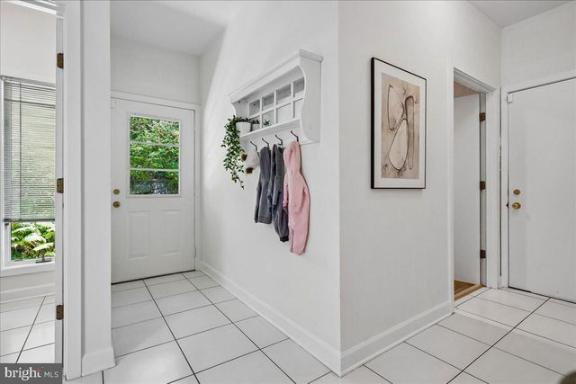 9100 ALDERSHOT DR, Bethesda, MD 20817