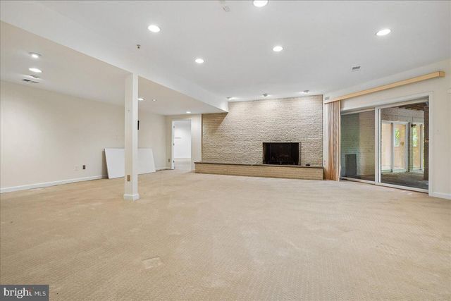 9100 ALDERSHOT DR, Bethesda, MD 20817
