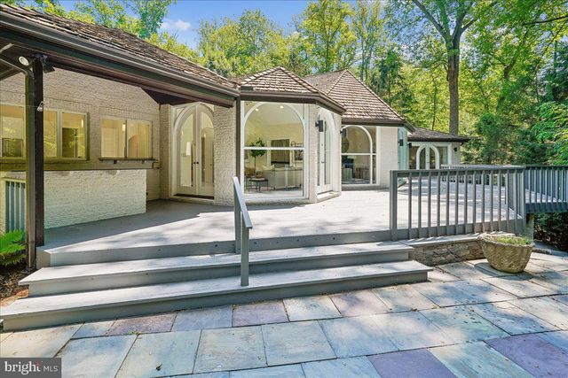 9100 ALDERSHOT DR, Bethesda, MD 20817