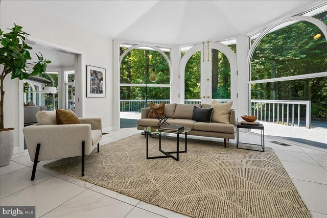 9100 ALDERSHOT DR, Bethesda, MD 20817