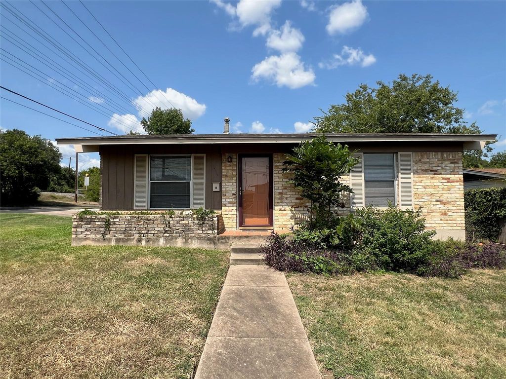 3114 Hunt TRL A, Austin, TX 78757
