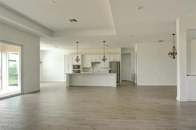 7796 Lakes Edge LN, Port Charlotte, FL 33981