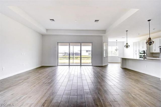 7796 Lakes Edge LN, Port Charlotte, FL 33981
