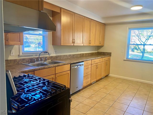 24217 Woodway Road, Beachwood, OH 44122