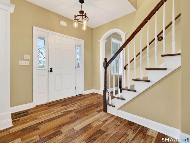 9 Mains Way, Preston, CT 06365