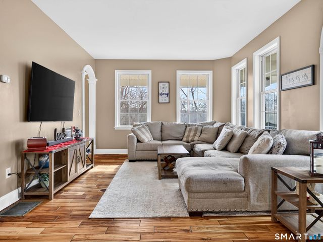 9 Mains Way, Preston, CT 06365