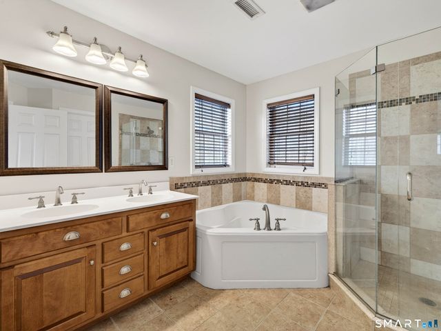 9 Mains Way, Preston, CT 06365