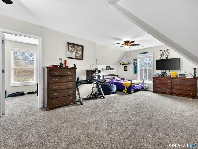 9 Mains Way, Preston, CT 06365