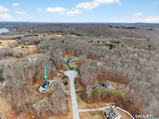 9 Mains Way, Preston, CT 06365