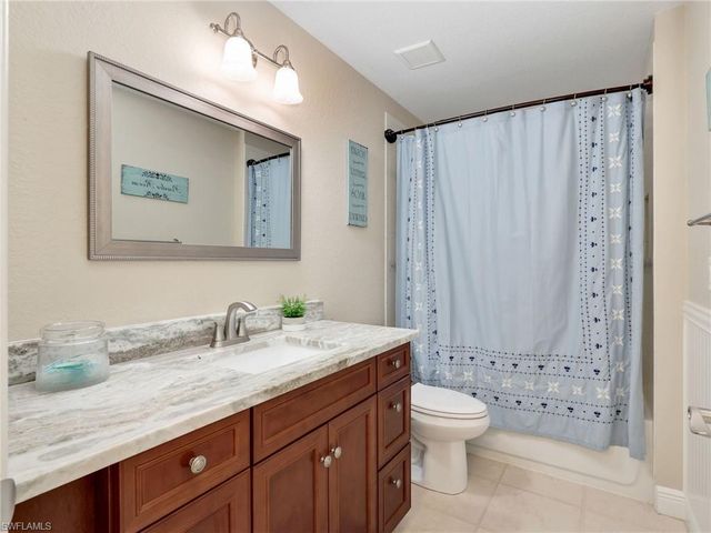 17221 Trappers DR, Fort Myers, FL 33967