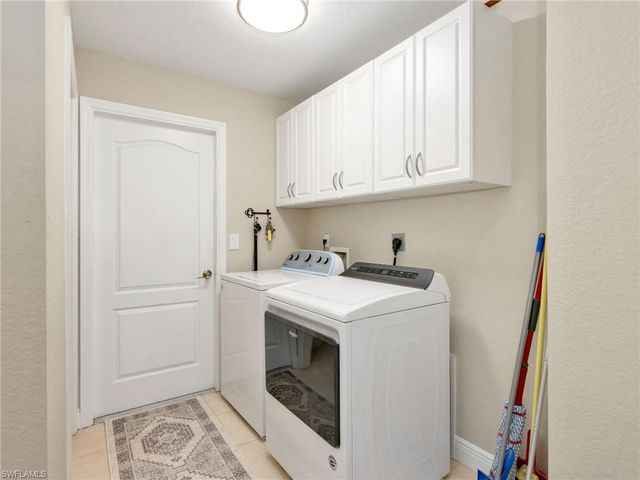 17221 Trappers DR, Fort Myers, FL 33967