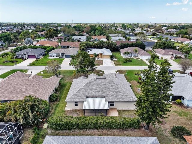 17221 Trappers DR, Fort Myers, FL 33967