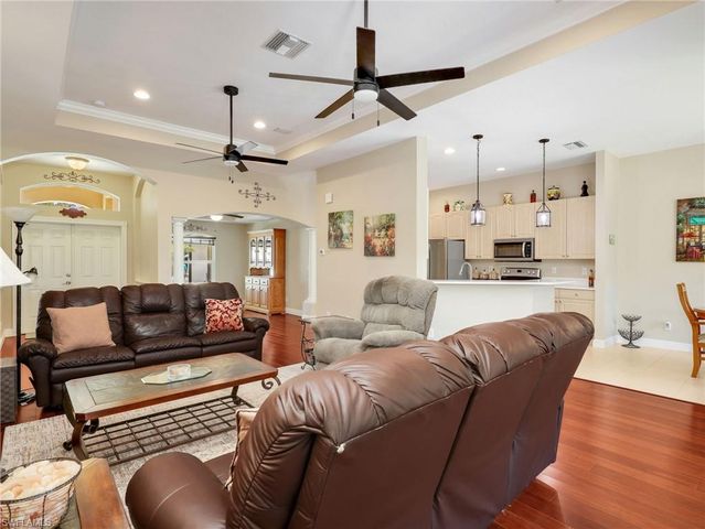 17221 Trappers DR, Fort Myers, FL 33967