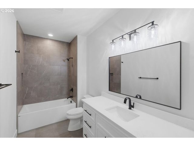 6629 Pony Pl, Salem, OR 97317