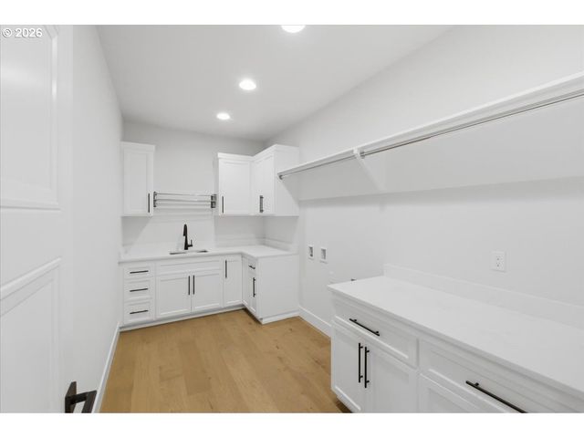 6629 Pony Pl, Salem, OR 97317