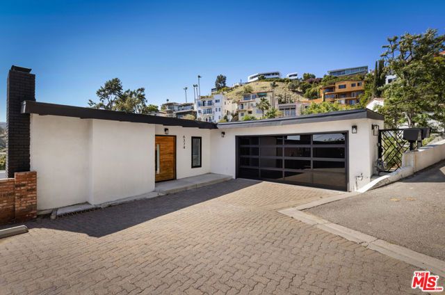 6374 Macal Place, Los Angeles, CA 90068