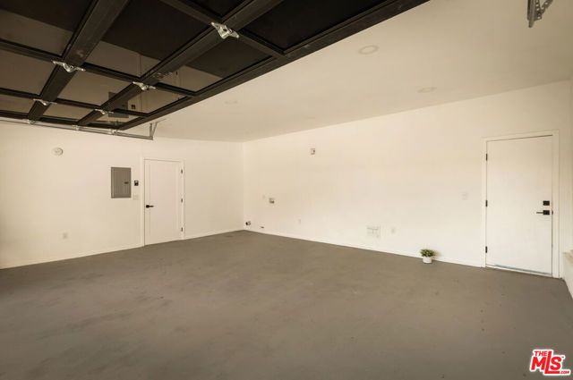 6374 Macal Place, Los Angeles, CA 90068