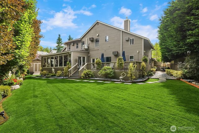 32807 12th Avenue SW, Federal Way, WA 98023