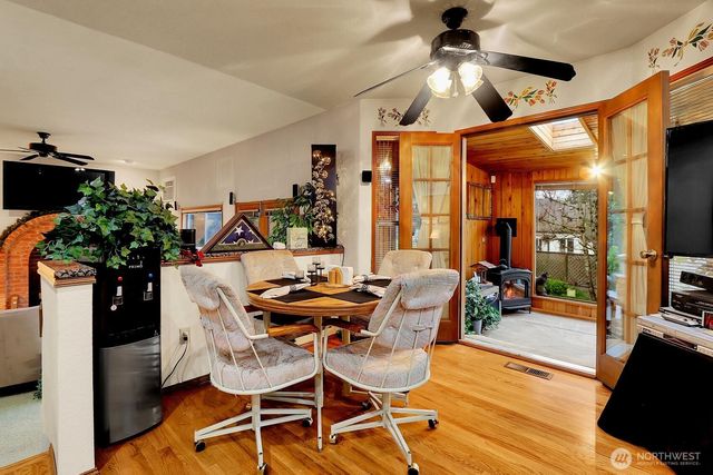 32807 12th Avenue SW, Federal Way, WA 98023