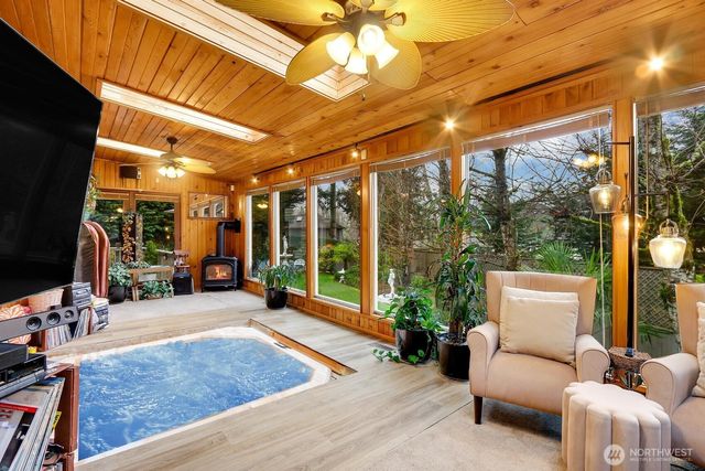 32807 12th Avenue SW, Federal Way, WA 98023