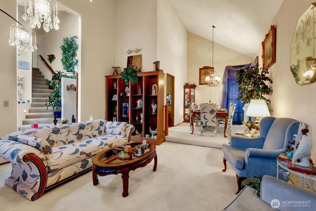 32807 12th Avenue SW, Federal Way, WA 98023