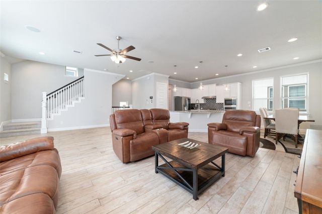 4011 Centre Valley Lane, Houston, TX 77043