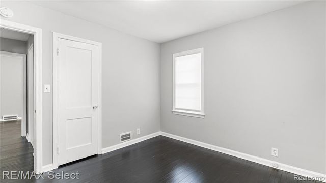 301 Chandler Street, Flint, MI 48503