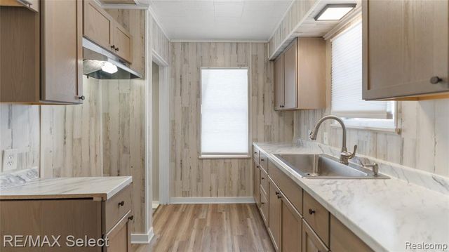 301 Chandler Street, Flint, MI 48503