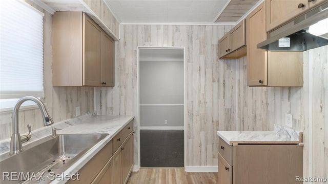 301 Chandler Street, Flint, MI 48503