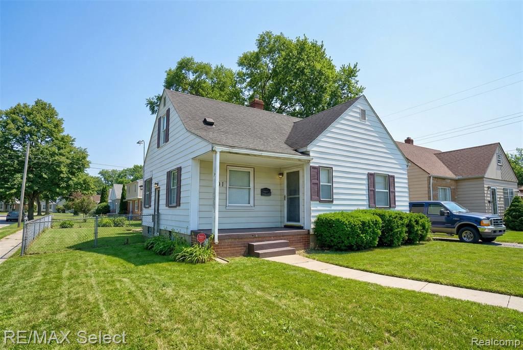 301 Chandler Street, Flint, MI 48503