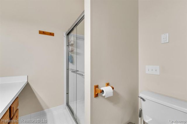 215 Edington Circle, Canton, MI 48187