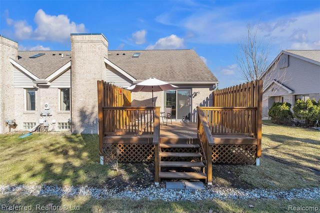 215 Edington Circle, Canton, MI 48187