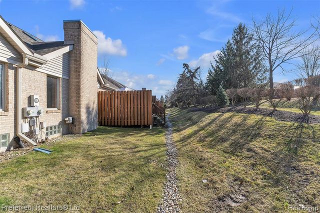 215 Edington Circle, Canton, MI 48187