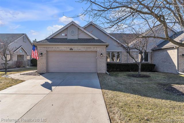 215 Edington Circle, Canton, MI 48187