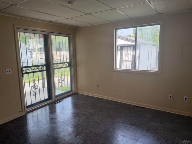 616 S 21st Street, Saginaw, MI 48601