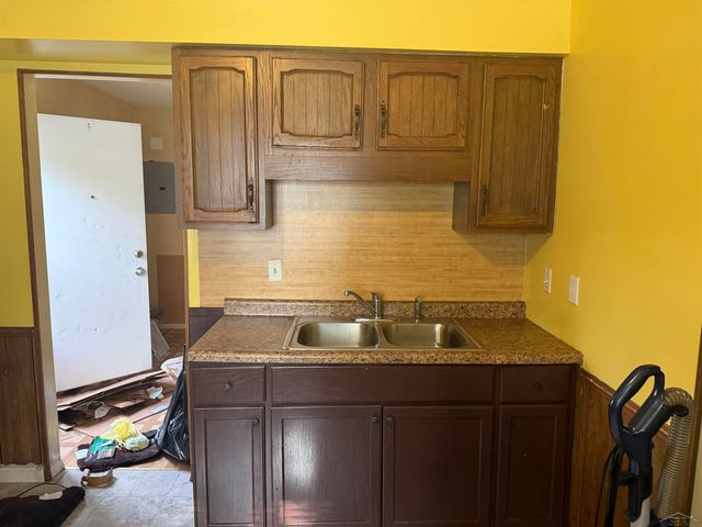 616 S 21st Street, Saginaw, MI 48601