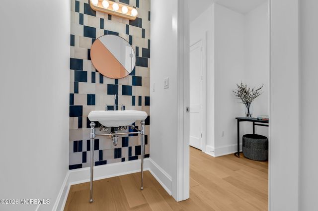 13 Bingham Court, Rumson, NJ 07760