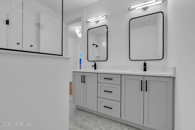 13 Bingham Court, Rumson, NJ 07760