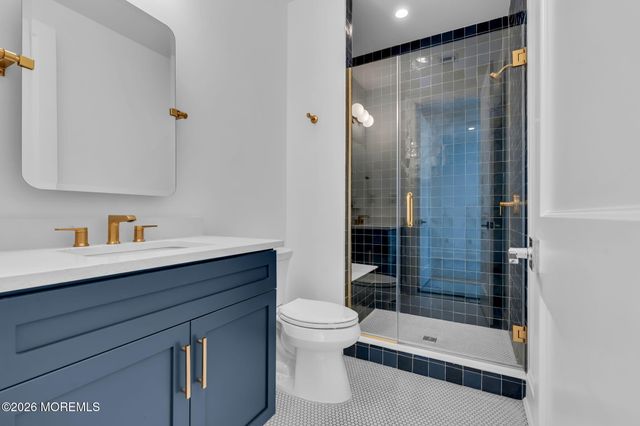 13 Bingham Court, Rumson, NJ 07760