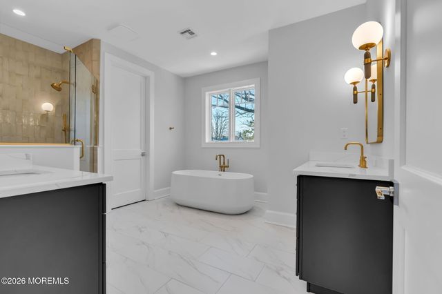 13 Bingham Court, Rumson, NJ 07760