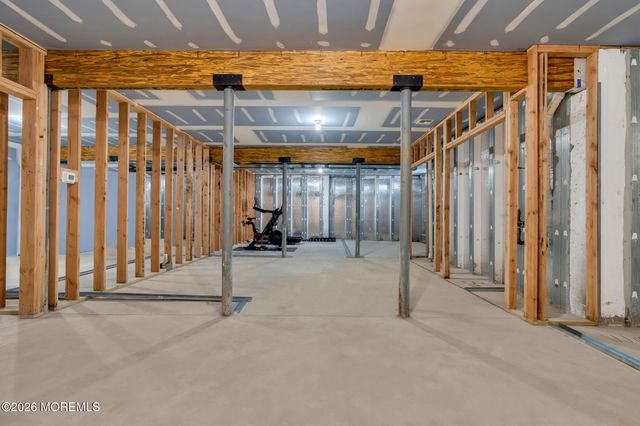 13 Bingham Court, Rumson, NJ 07760