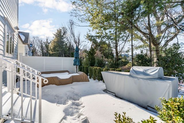 13 Bingham Court, Rumson, NJ 07760